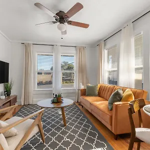  Apartment 1 Min Away From Bayshore, Sleeps 7